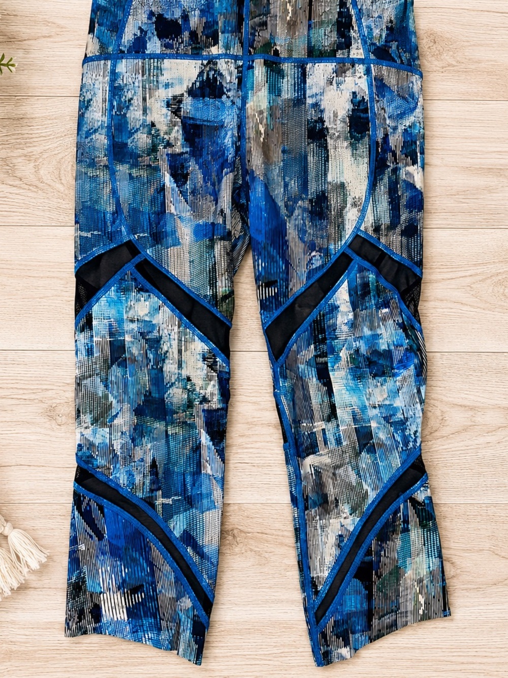 Lululemon Cropped Mesh Panel Leggings – Blue Abstract Print – Size 8